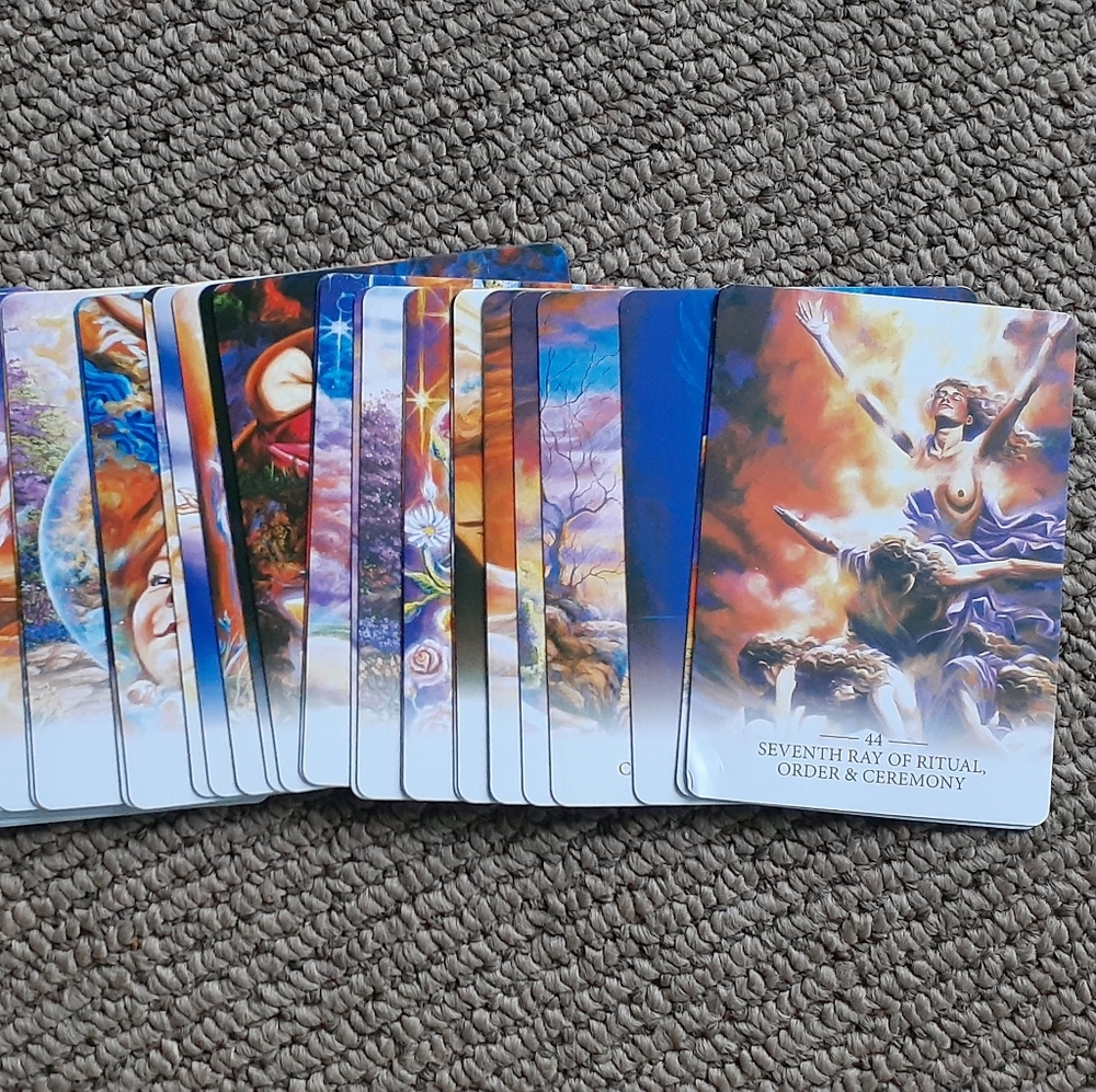 Lightworker Oracle A 44-Card Deck - Picture 3 of 7